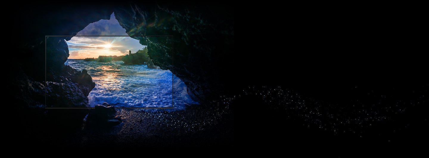 Un téléviseur est superposé sur une scène de bord de mer vive et lumineuse pour donner l’impression qu’elle est à l’écran. Logo 30 % plus lumineux.