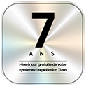 Le badge métallique affiche « 7 Years OS Upgrade for Free » (mise à niveau gratuite du système d'exploitation pendant 7 ans). 