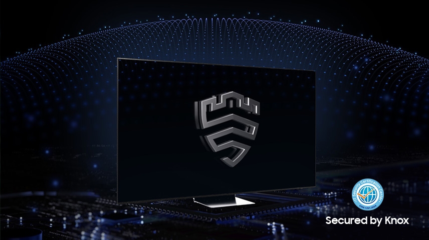 Sul TV si vede il logo Samsung Knox. Accanto si vede il logo dell'IT Security Certification Center CISS-1291-2024.