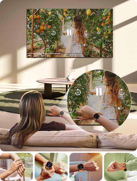 Kobieta steruje telewizorem za pomocą swojego Galaxy Watch. Cztery różne ujęcia pokazują, jak można korzystać z Uniwersalnego Gestu z Galaxy Watch.