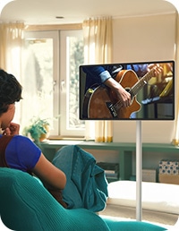 Person watches The Movingstyle