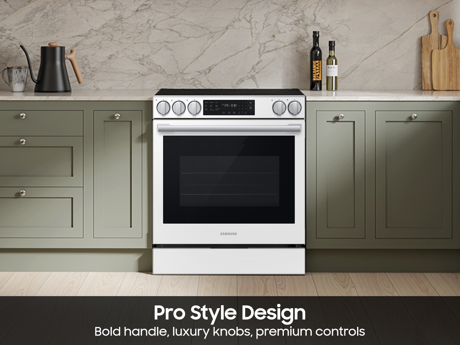 Bespoke Smart Slide-in Gas Range Pro Style Design | Air Fry Max | True Convection White Glass